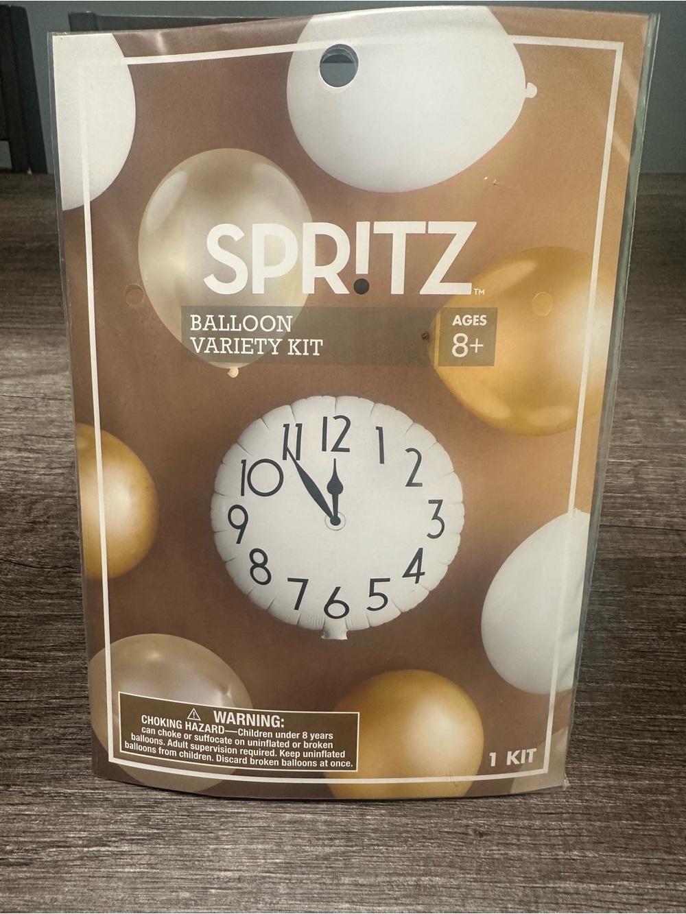 Spritz Gold and White Clock Balloon Variety Kit